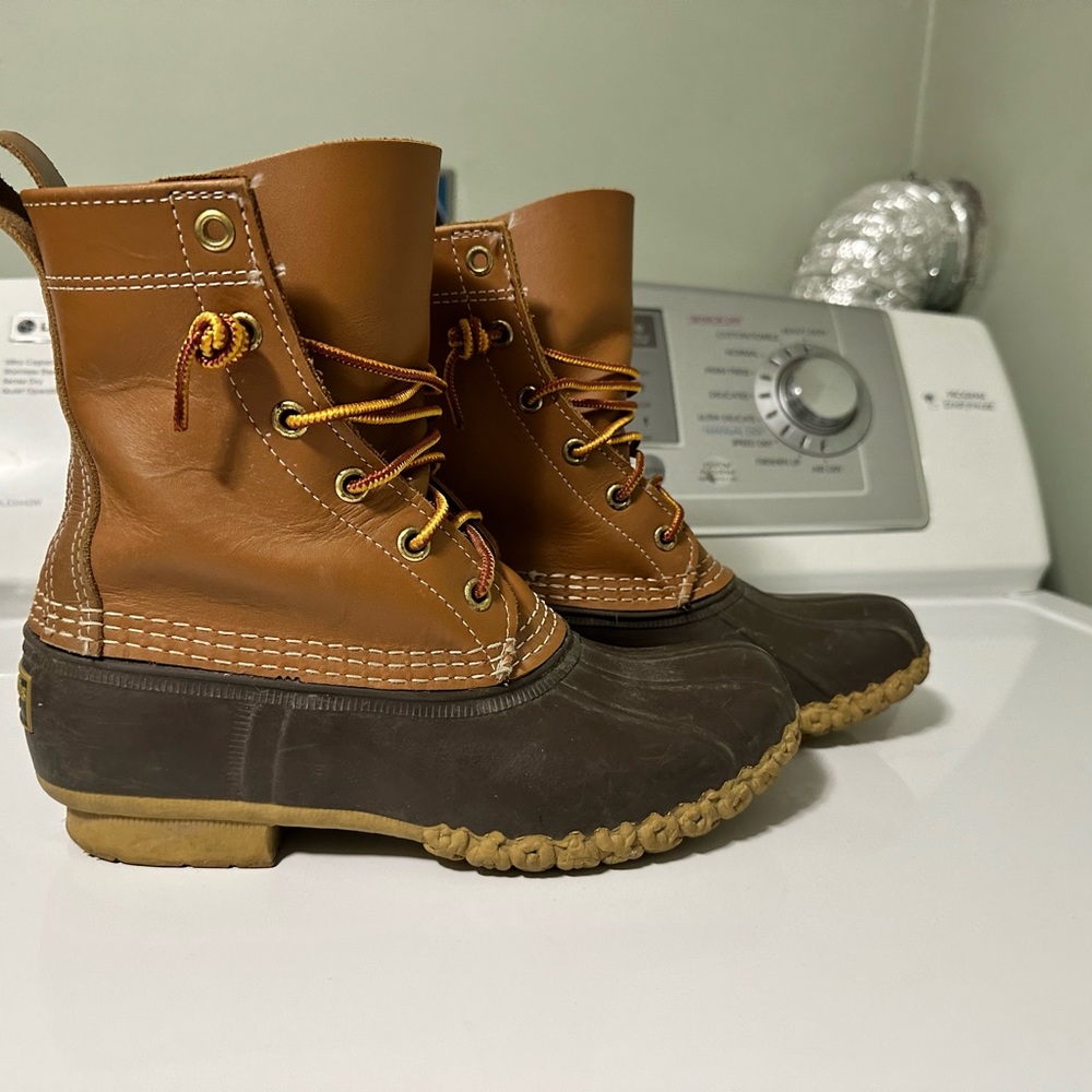 Women’s 8” Bean Boots